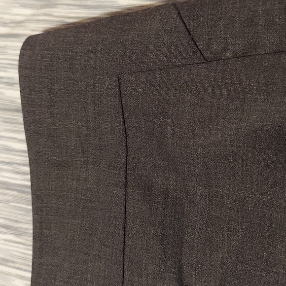 Ann Taylor Woman's gray skirt - Picture 3 of 5